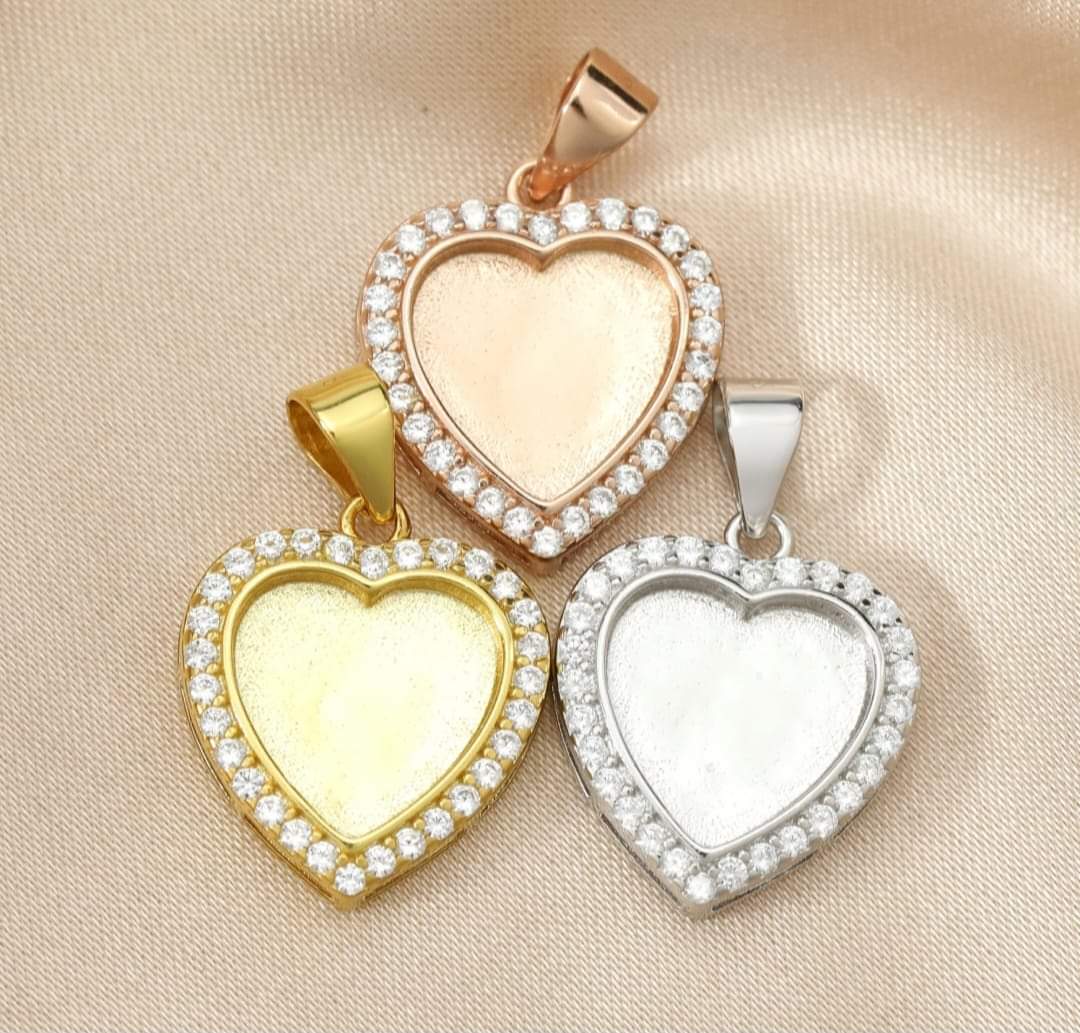 Heart rhinestone necklace pendant